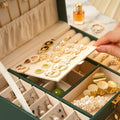 Coffret à bijoux 3 niveaux, couvercle capitonné et serrure dorée - vue 3