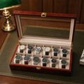 Coffret à montres en bois couleur acajou, 12 emplacements, vitrine et fermoir doré - vue 3
