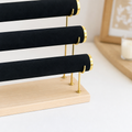 Présentoir à bracelets 3 barres, bois clair et finitions dorées - vue 5